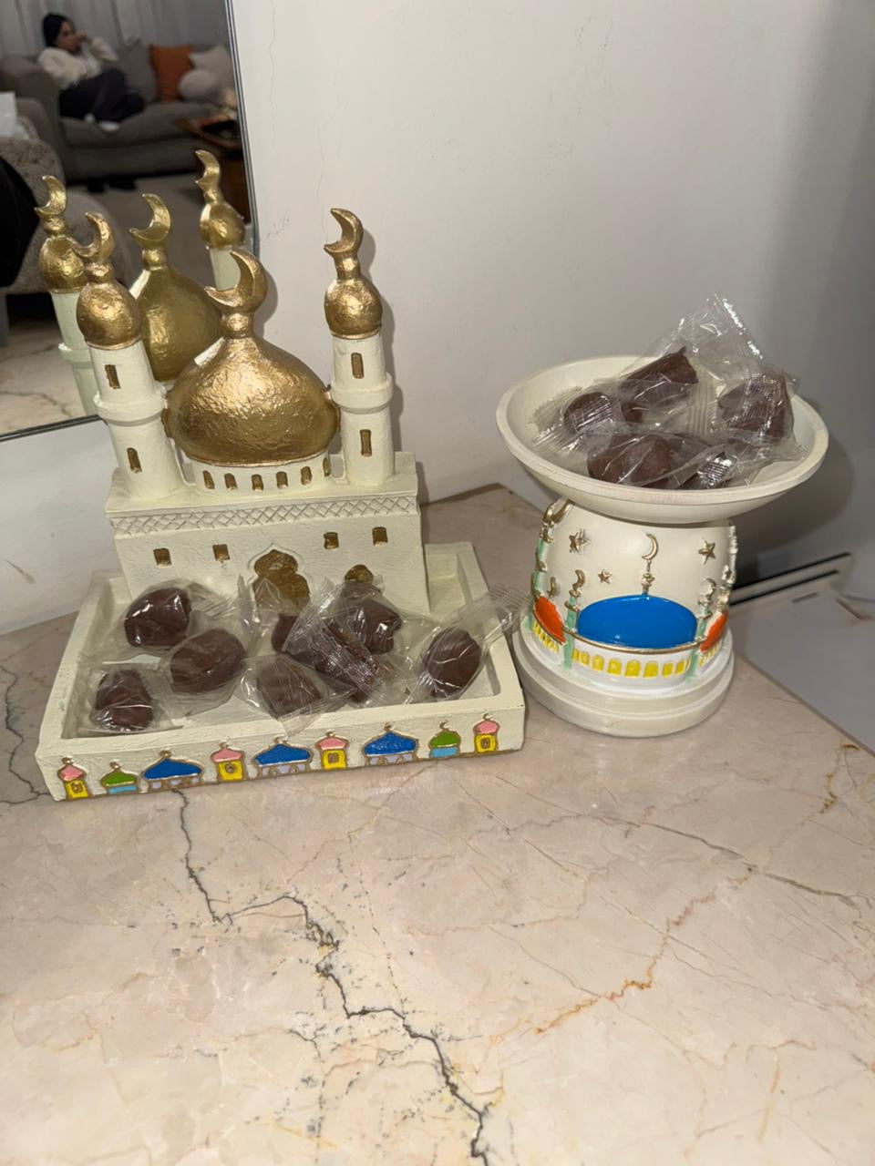 أشكال بورسلين للتسالي والتمر - Porcelain serving dishes for snacks and dates