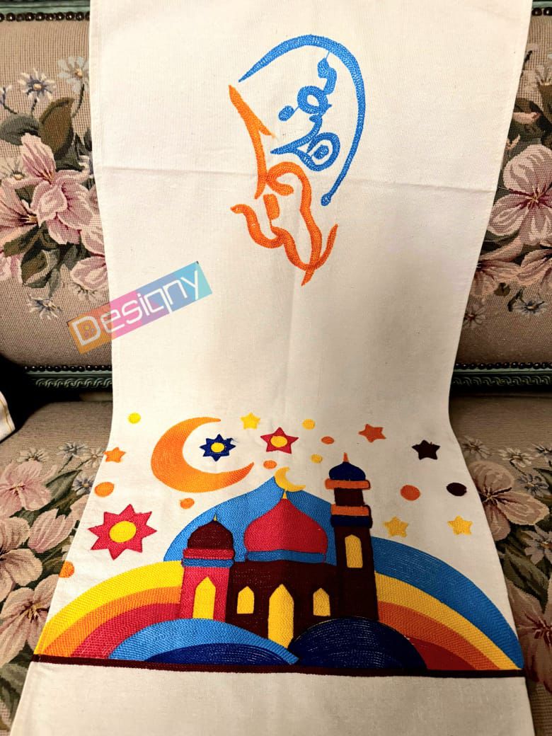 طقم رانر و٢ كفر كوشن تطريز - Embroidered runner & 2 cushion cover set