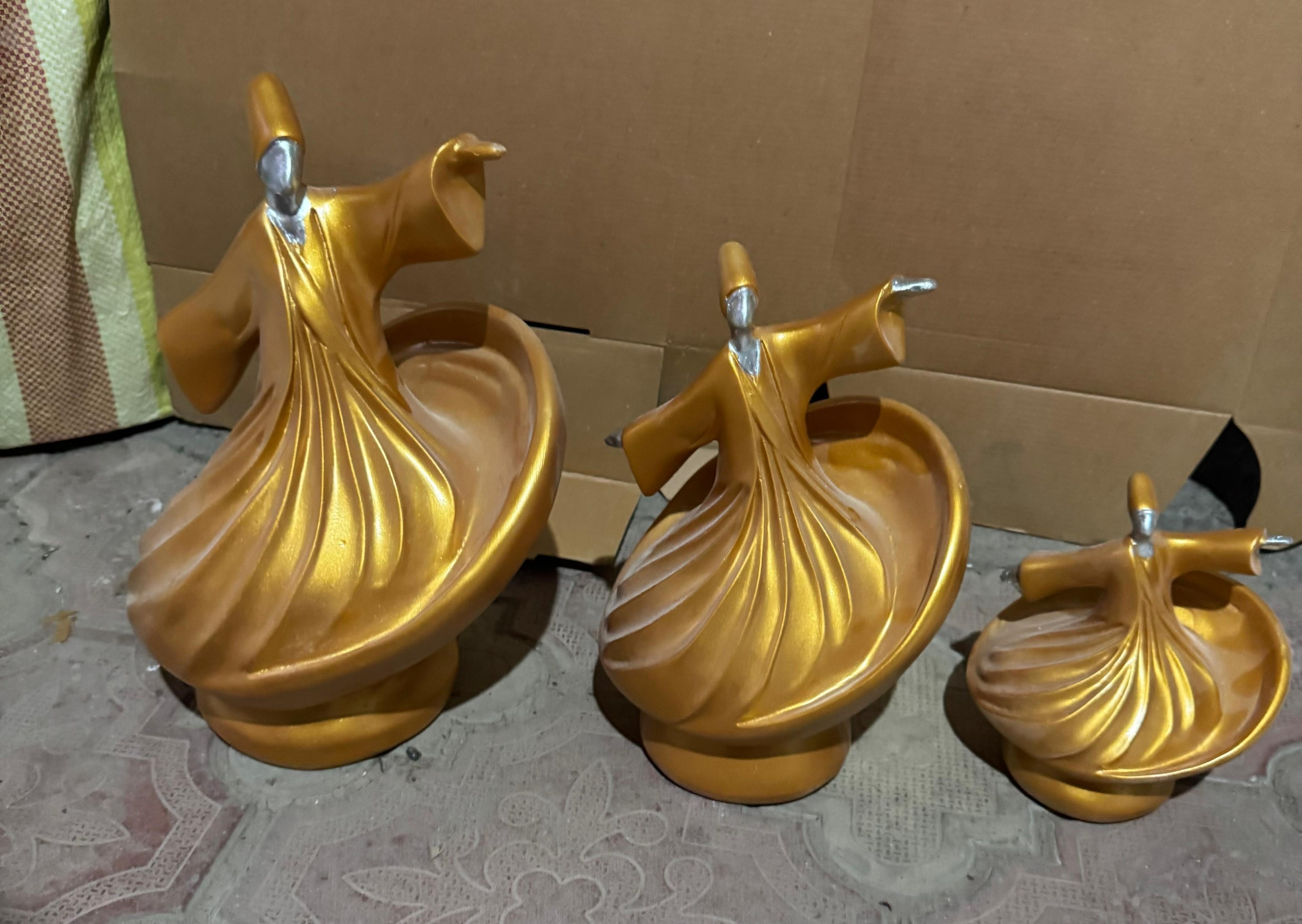 طقم تنورة - Skirt set