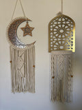 خشب مطعم بالمكرمية - Wooden piece decorated with macramé