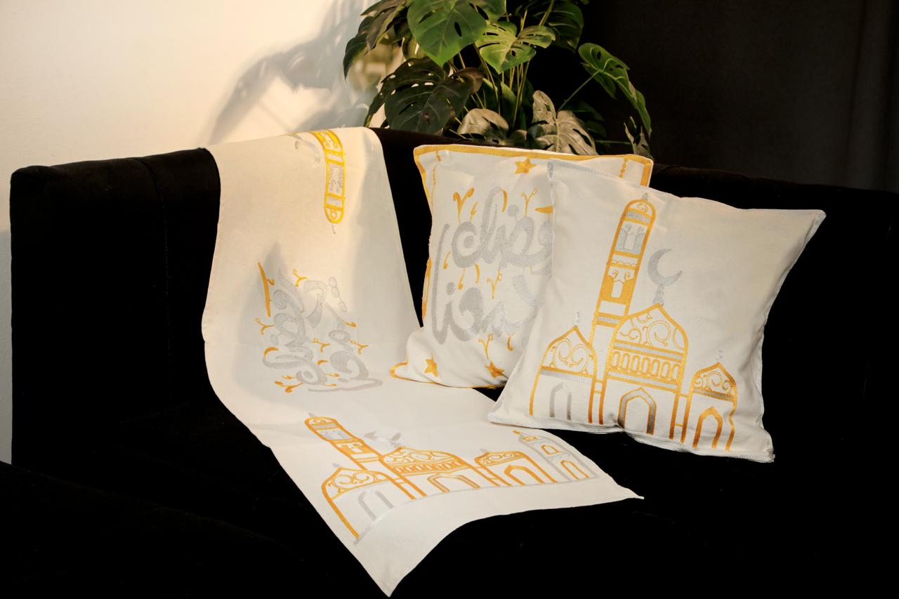 طقم رانر و٢ كفر كوشن تطريز - Embroidered runner & 2 cushion cover set