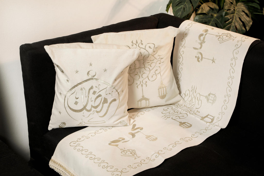 طقم رانر و٢ كفر كوشن تطريز - Embroidered runner & 2 cushion cover set