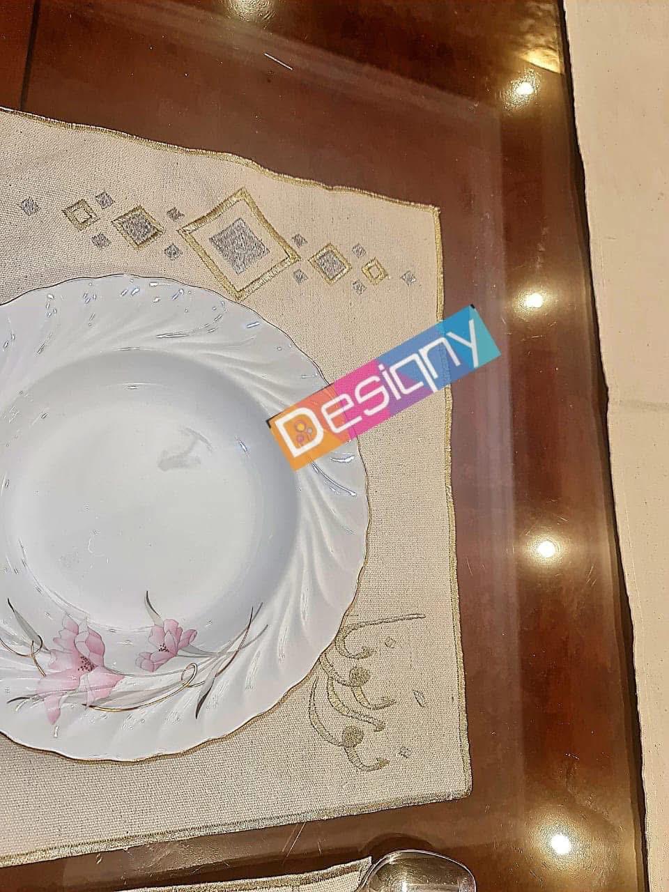 طقم سفرة مطرز بتصميم أنيق - Embroidered dining table set with an elegant design