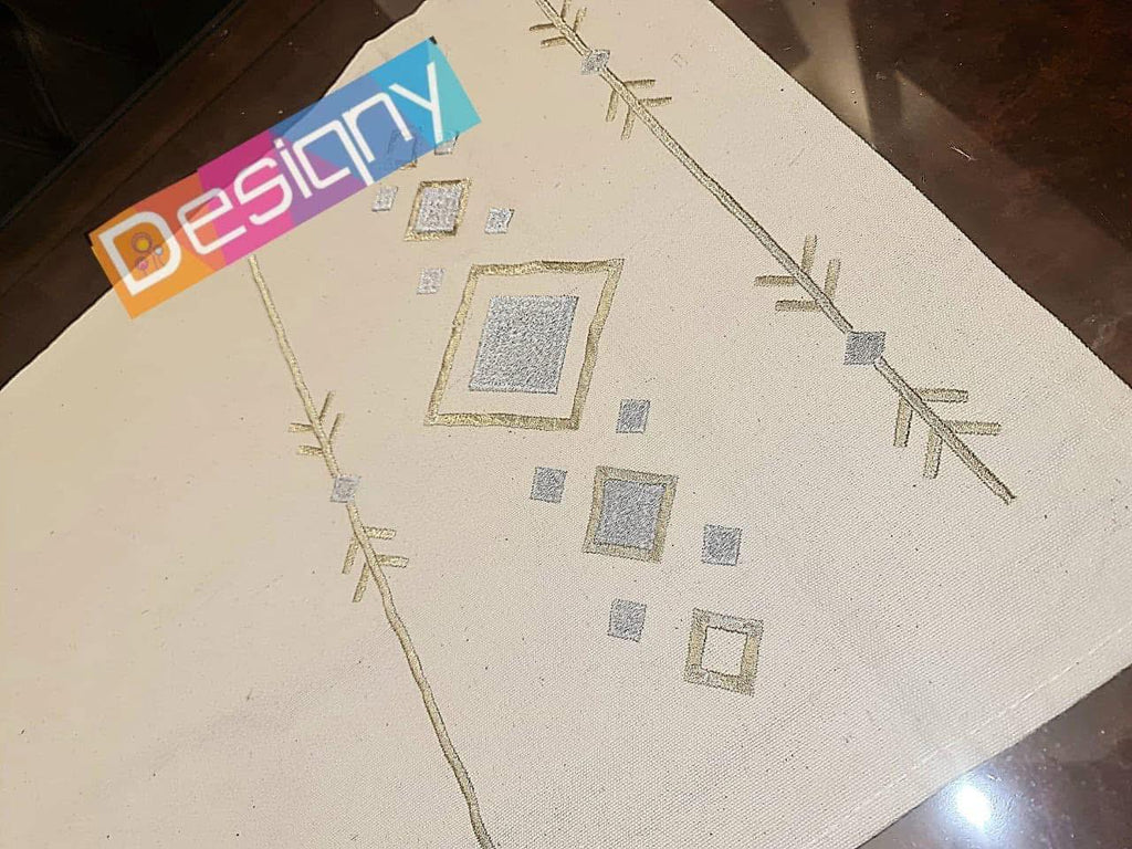 طقم سفرة مطرز بتصميم أنيق - Embroidered dining table set with an elegant design