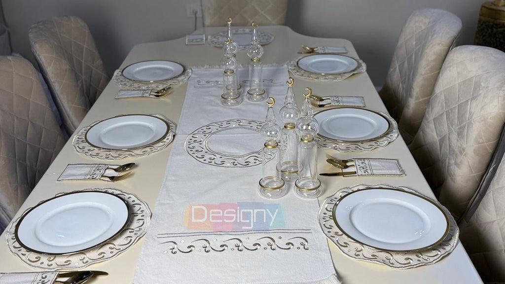 طقم سفرة مطرز بتصميم أنيق - Embroidered dining table set with an elegant design