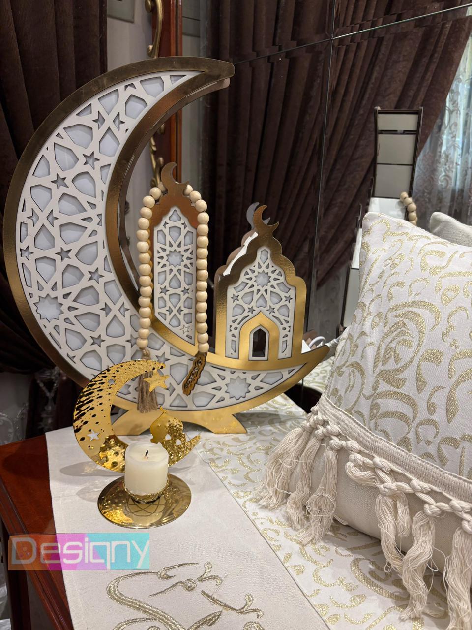 طقم رانر و٢ كفر كوشن تطريز - Embroidered runner & 2 cushion cover set