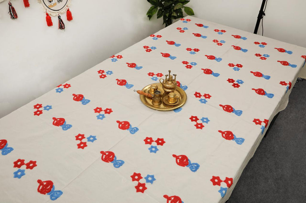 مفرش سفرة كبير مطرز - Large embroidered dining tablecloth