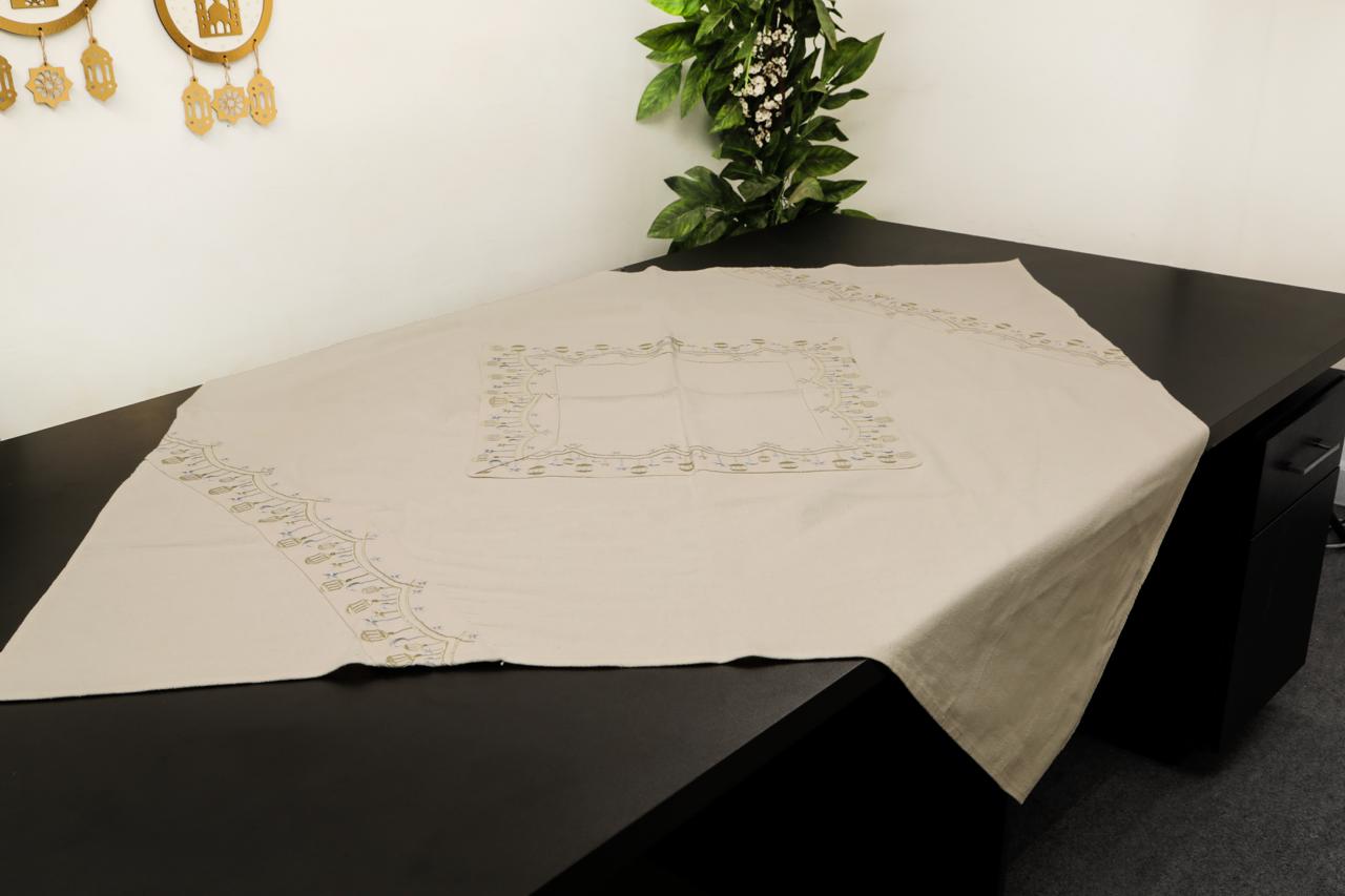 مفرش سفرة أو ليفيج وسط مطرز - Embroidered medium-sized dining tablecloth or table centerpiece